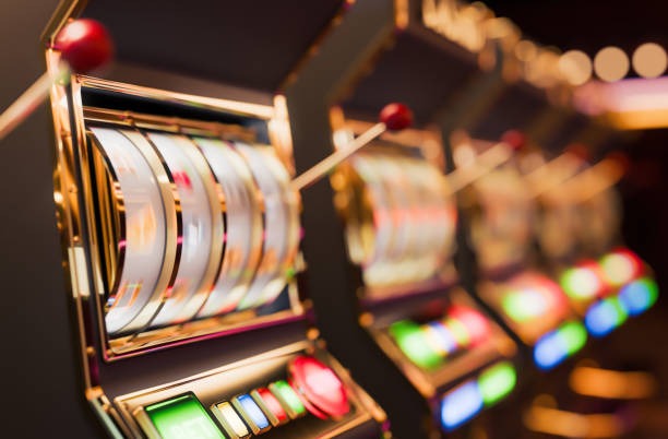 Aviator and Sweet Bonanza slot game interfaces